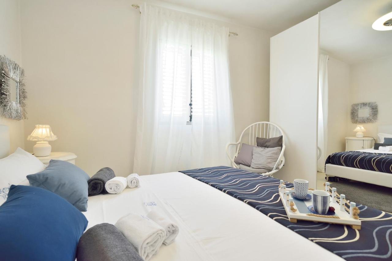 Ferienwohnung Casa Con Accesso Al Mare Santa Maria Del Focallo Exterior foto